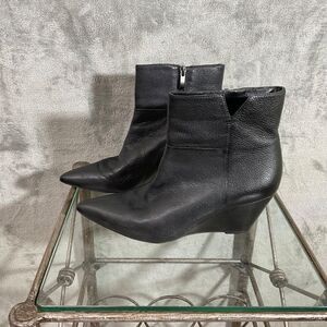 Franco Sarto Leather Ankle Booties wedge heel women’s Size 8.5  Side Zip *